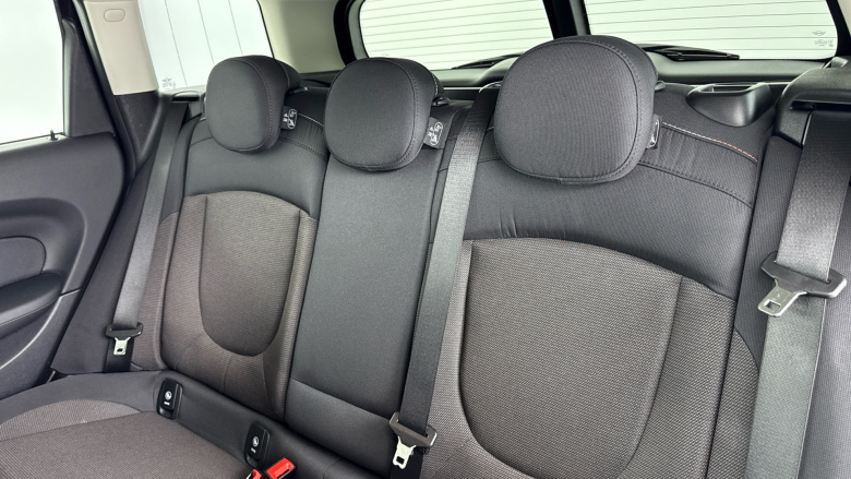 MINI Clubman 1.5 Cooper Classic 6dr Petrol Estate